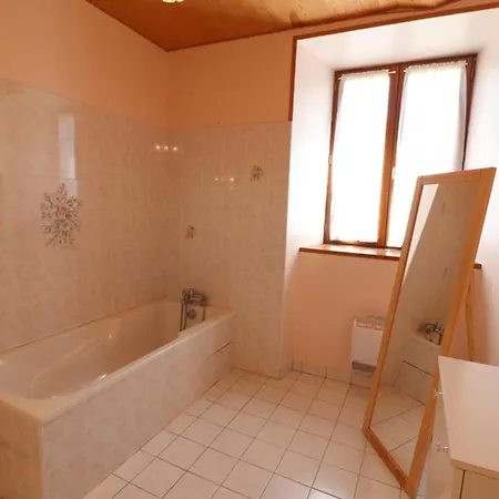 Holiday home Maison De Caractere A Val D'arcomie - 10 Pers., 200 M², Jardin, Cheminee, Proche Saint-flour - Fr-1-742-226 *